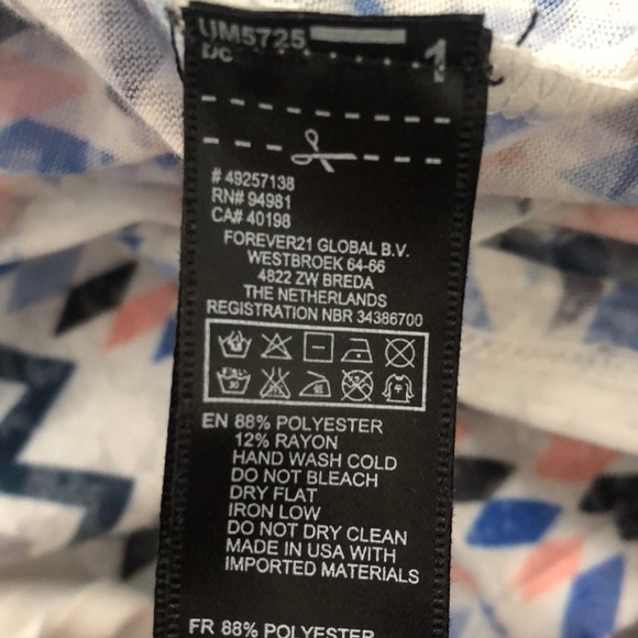 Forever 21 Tribal Aztec Print Bat Wing Sleeve Top Sz L - Picture 8 of 11